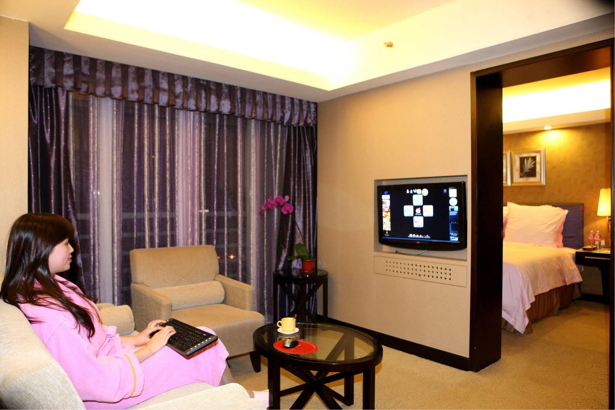 Shenzhen 999 Royal Suites & Towers Екстер'єр фото